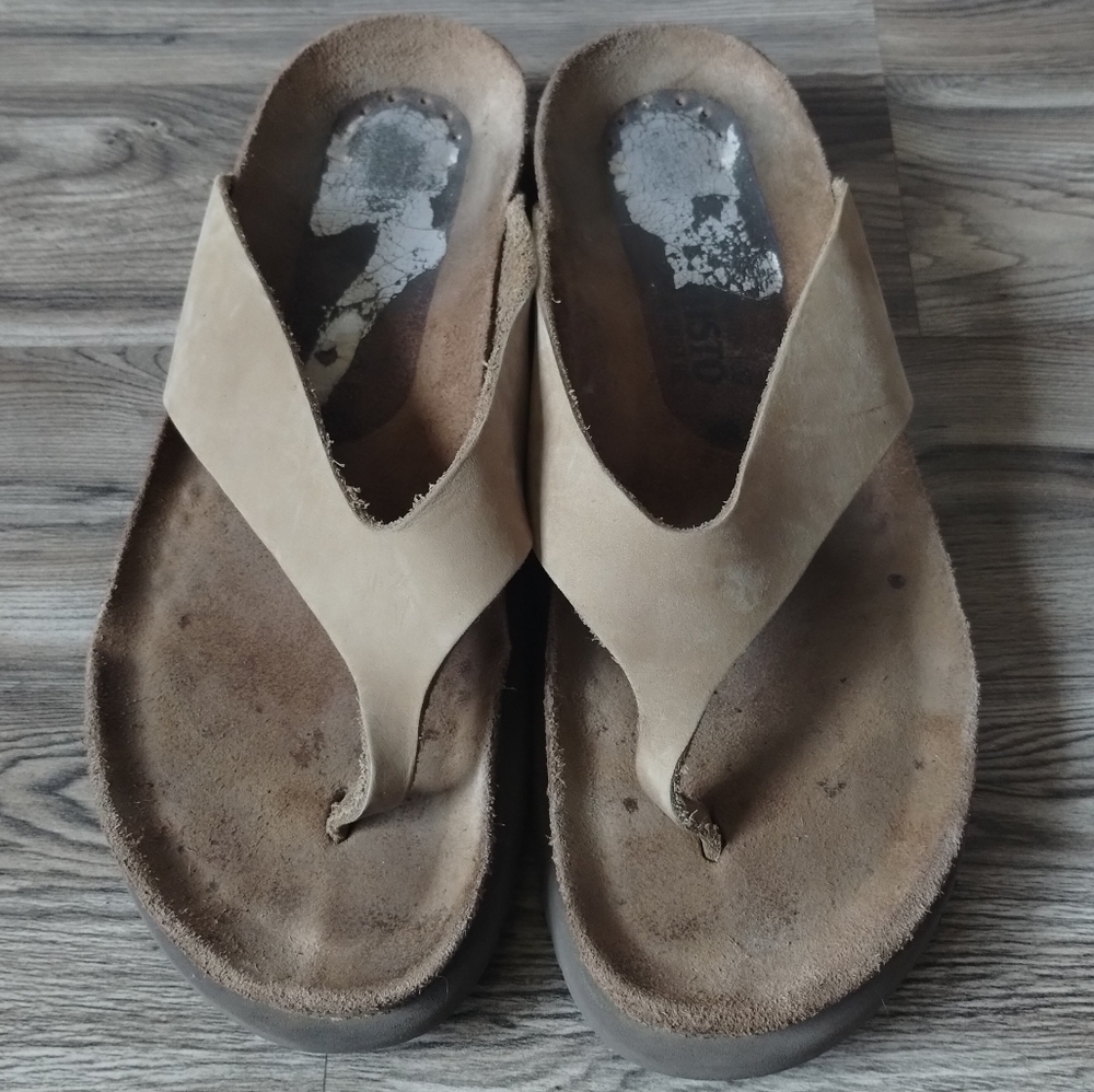Mephisto Womens Tan Suede Thong Sandals Size 39 US 9